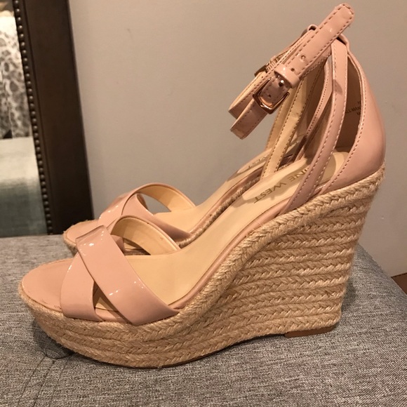 NWOT Nine West Nude Wedges - Picture 4 of 7